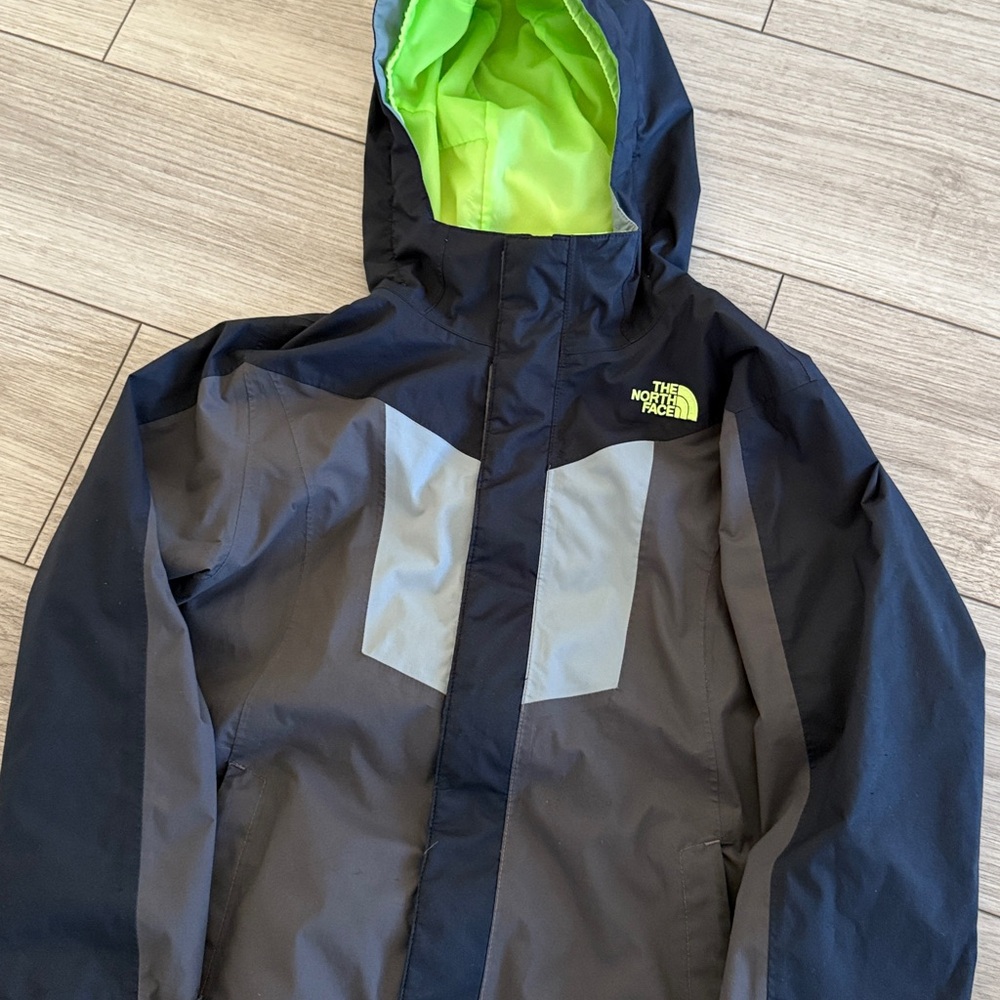 The North Face Kids' HyVent Black and Gray Raincoat with Green Lining Medium - Picture 2 of 11
